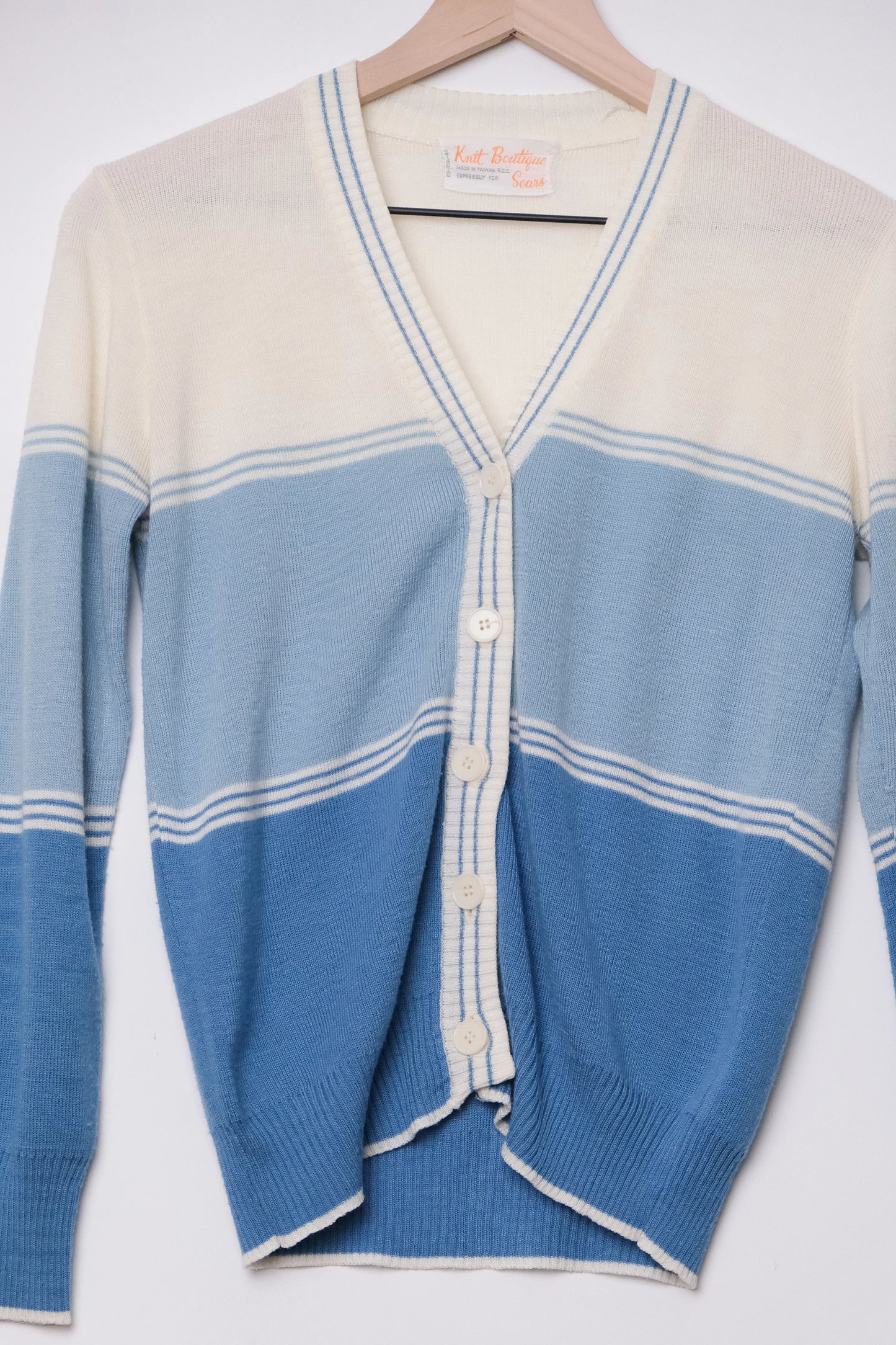 70’s Tennis Cardigan Baby Blue Ivory Colorblock US 6, Knit Boutique for Sears