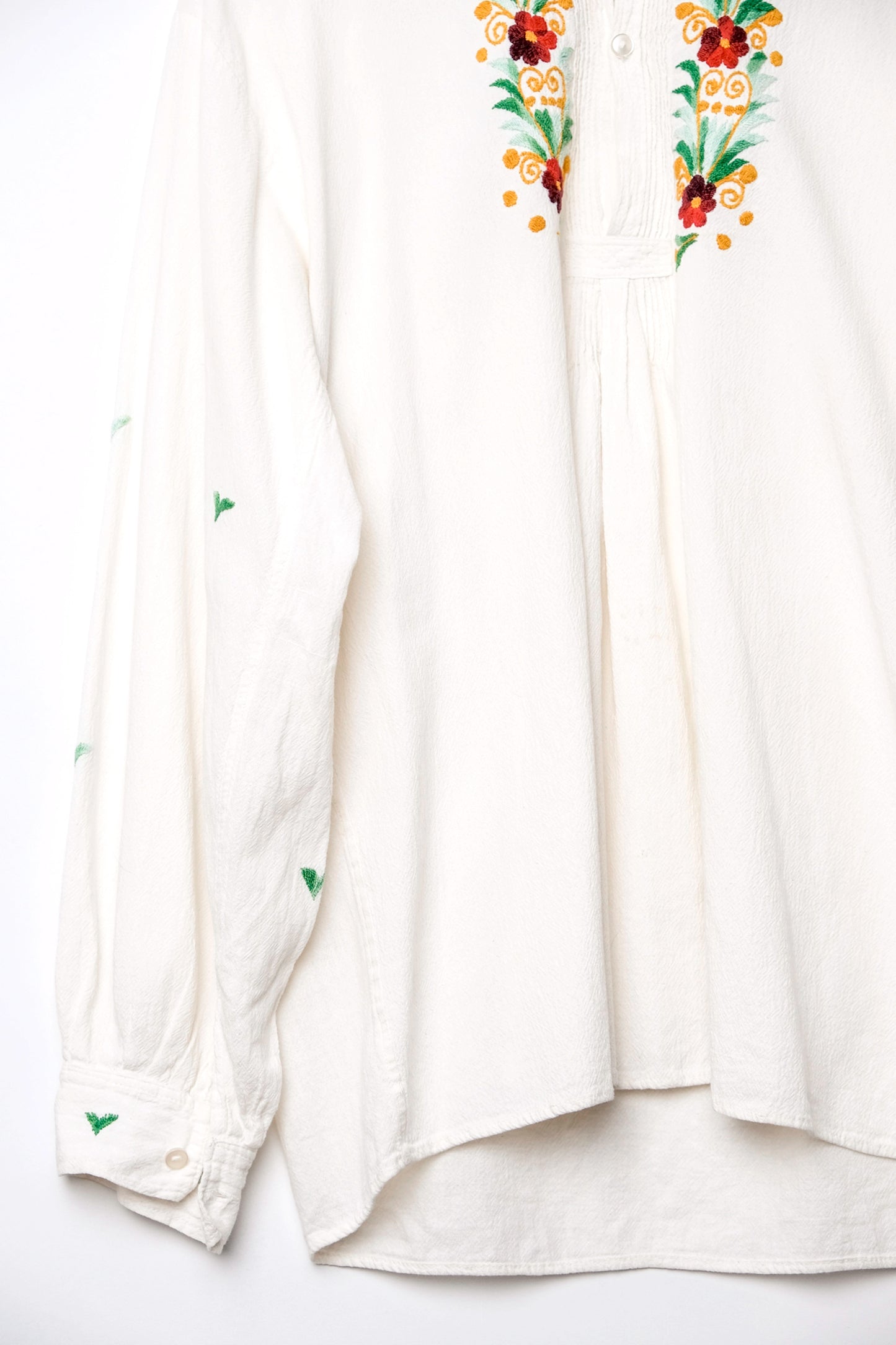 Vintage Floral Hand Embroidered White Gauzy Poet Blouse US 8 M, 70's