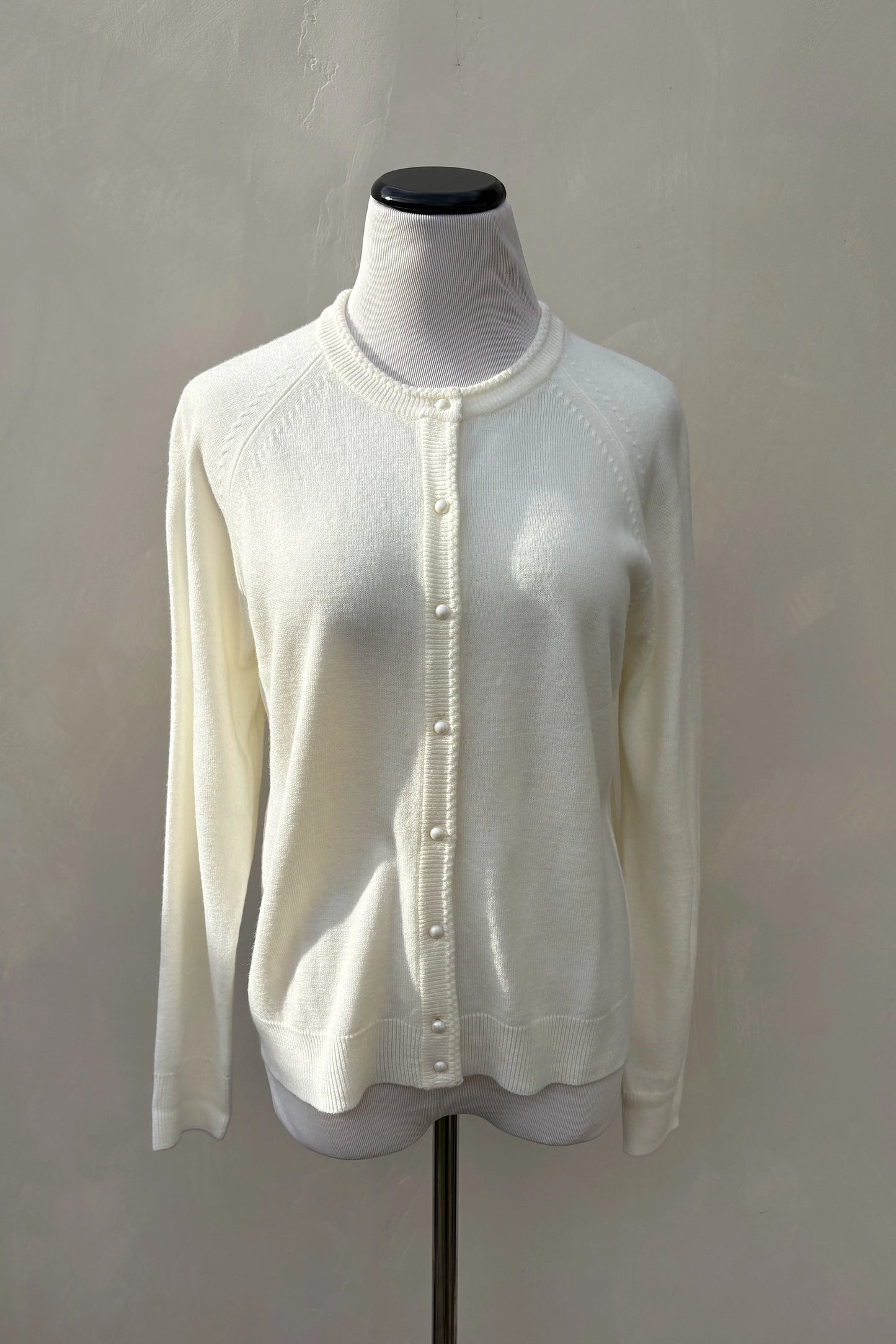 Vintage 80's Off-White Cardigan Pearl Button Judy Bond, US 6