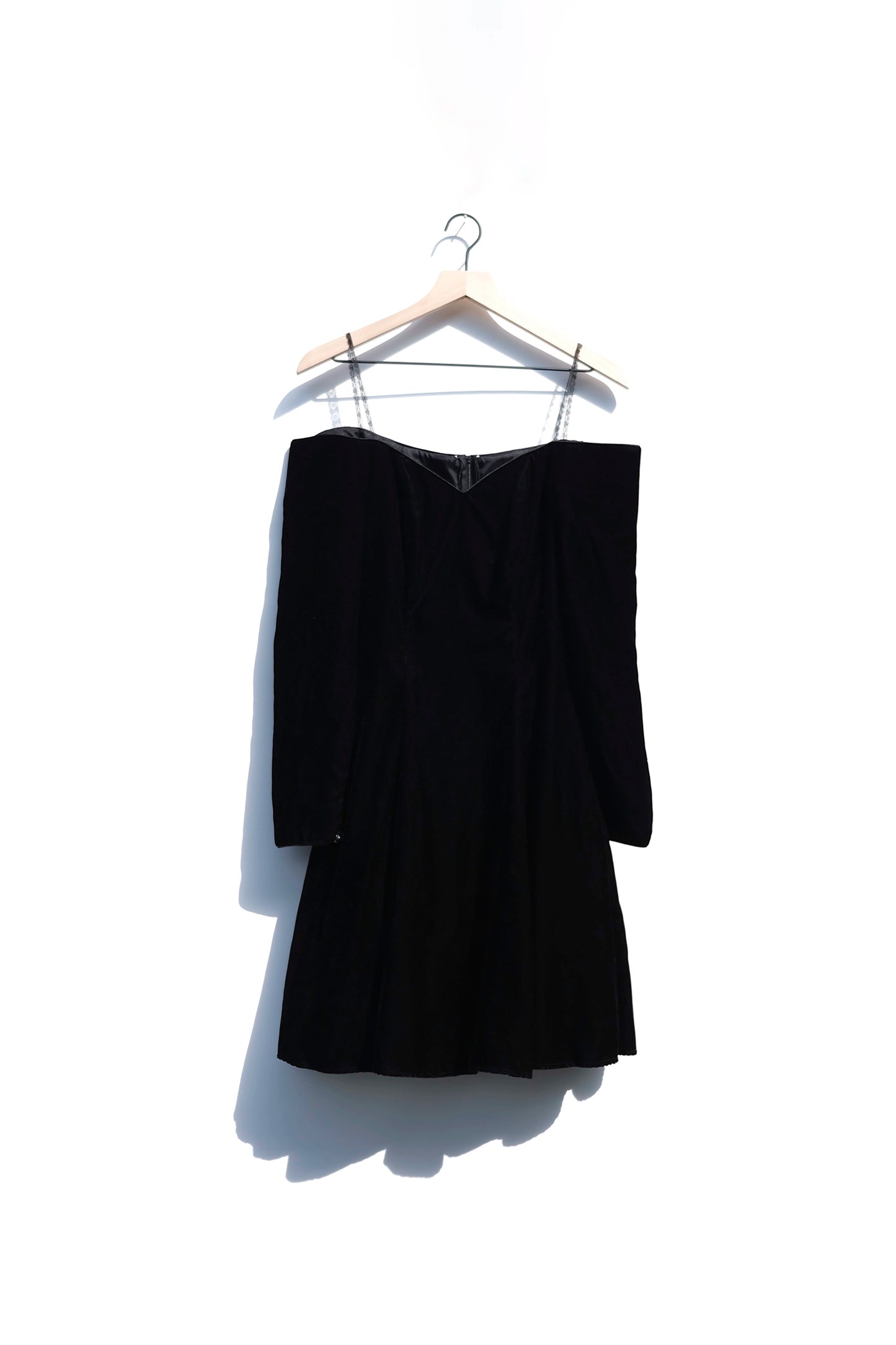 Roberta Velvet 80's Off-Shoulder Sweetheart Dress w/Long Sleeves