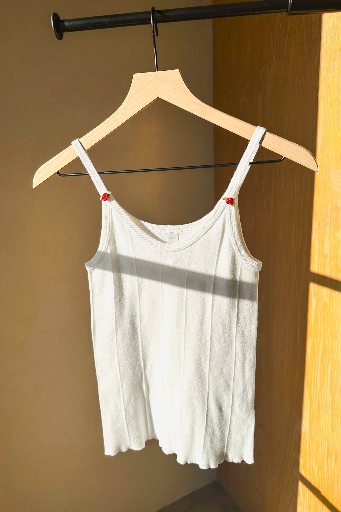 Upcycled Vintage White Cotton Coquette Red Rose Tank Top US 6 M/L