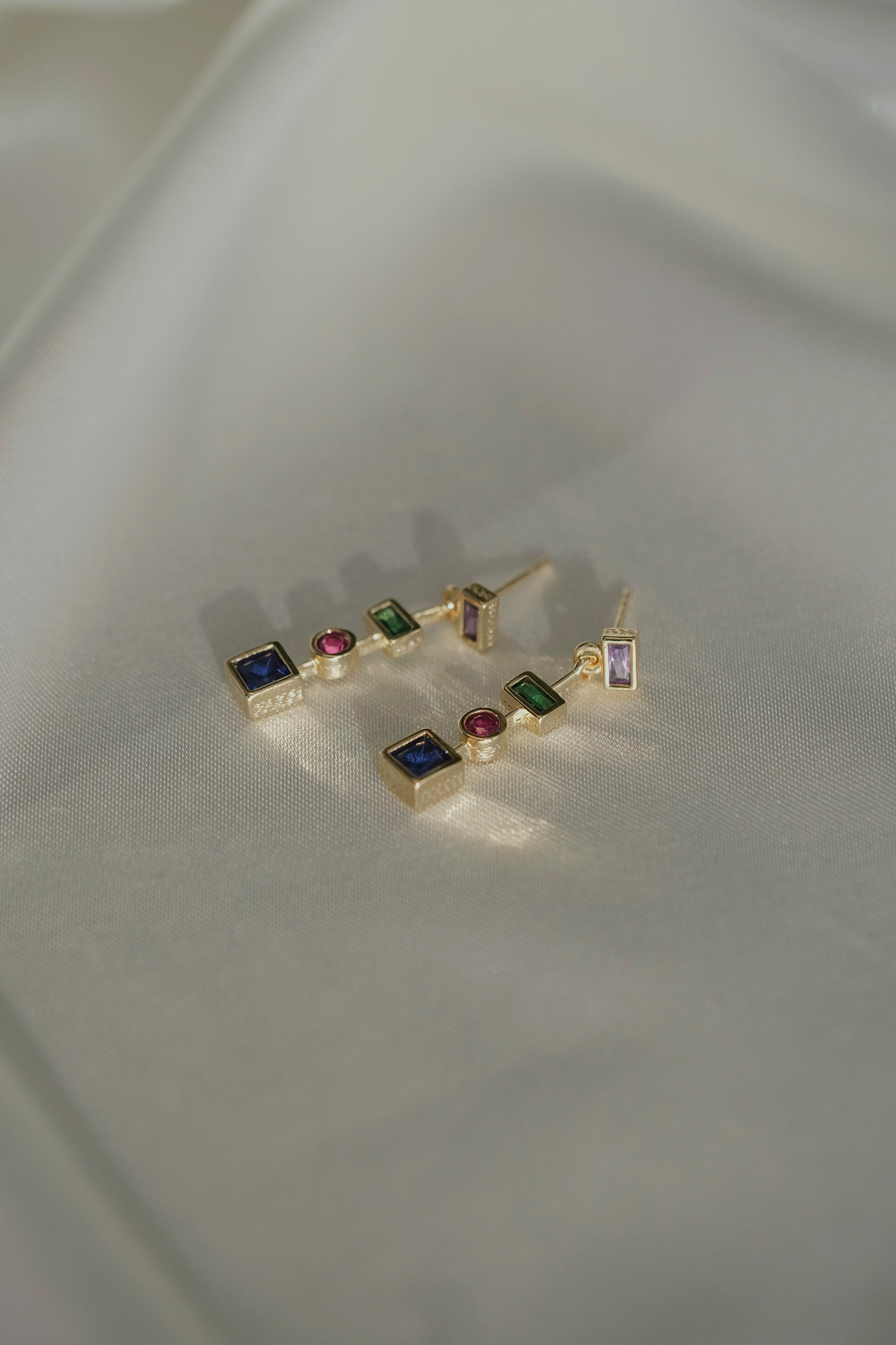 Modern Geometric Multicolor Drop Earrings - cream