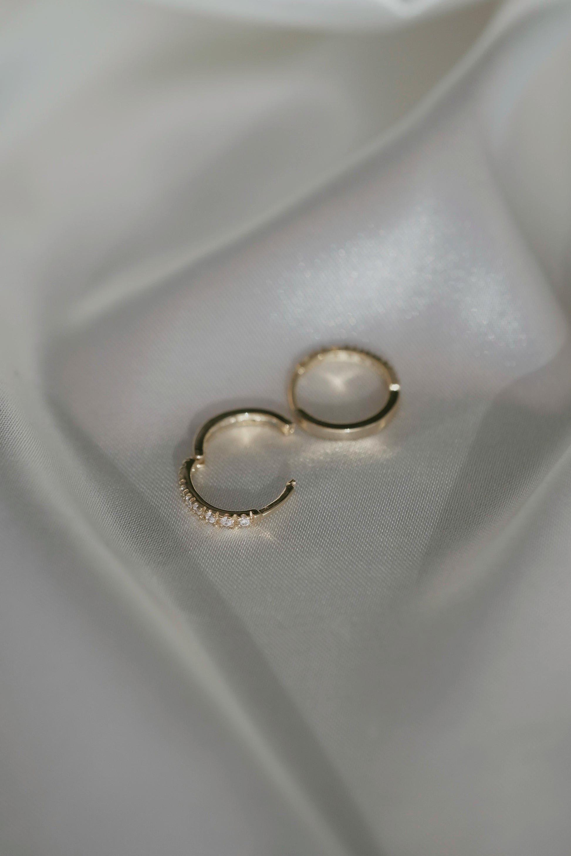 Cher Crystal Hoops - cream