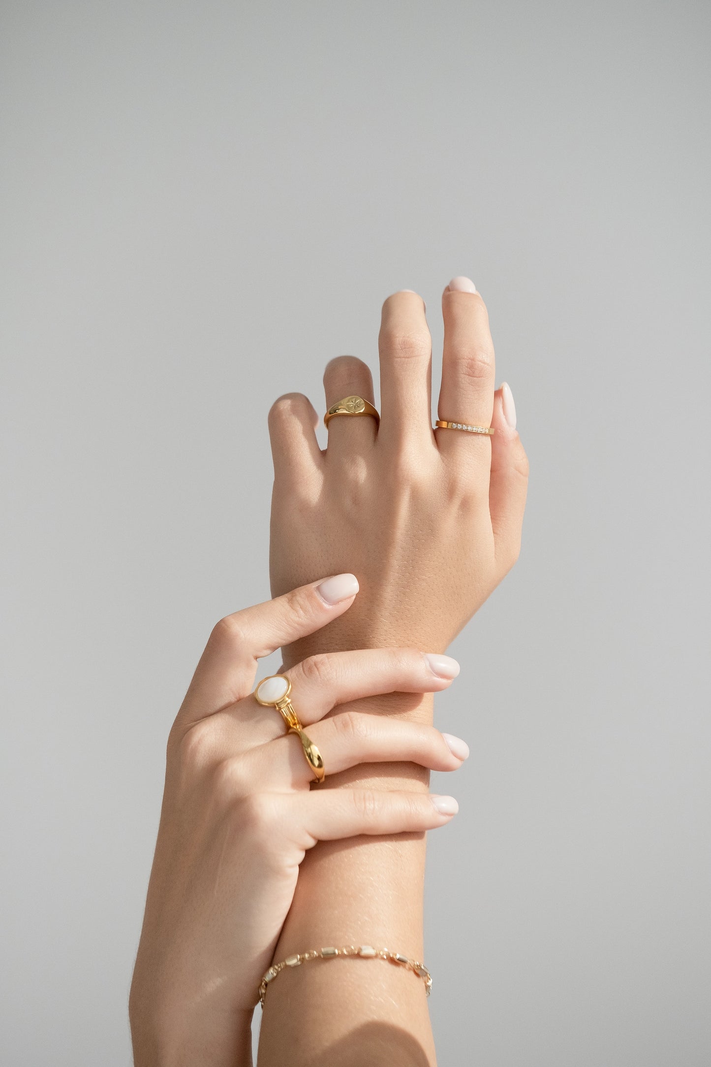 Mother of Pearl Oval Ring - cream