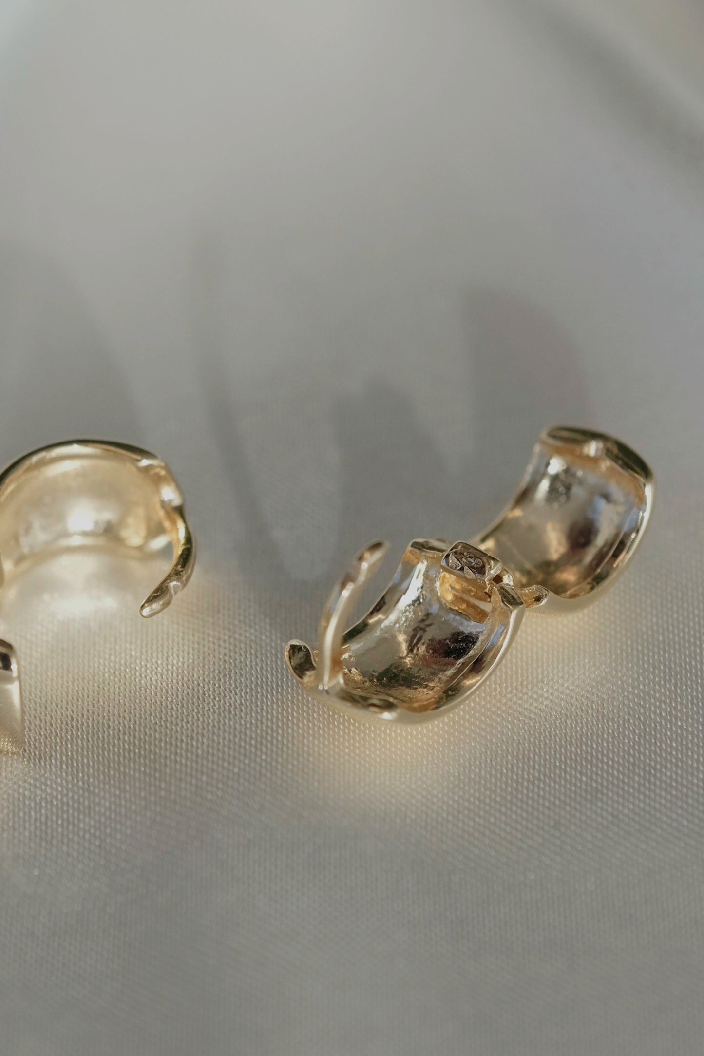 Diana Clicker Hoop Earrings - cream