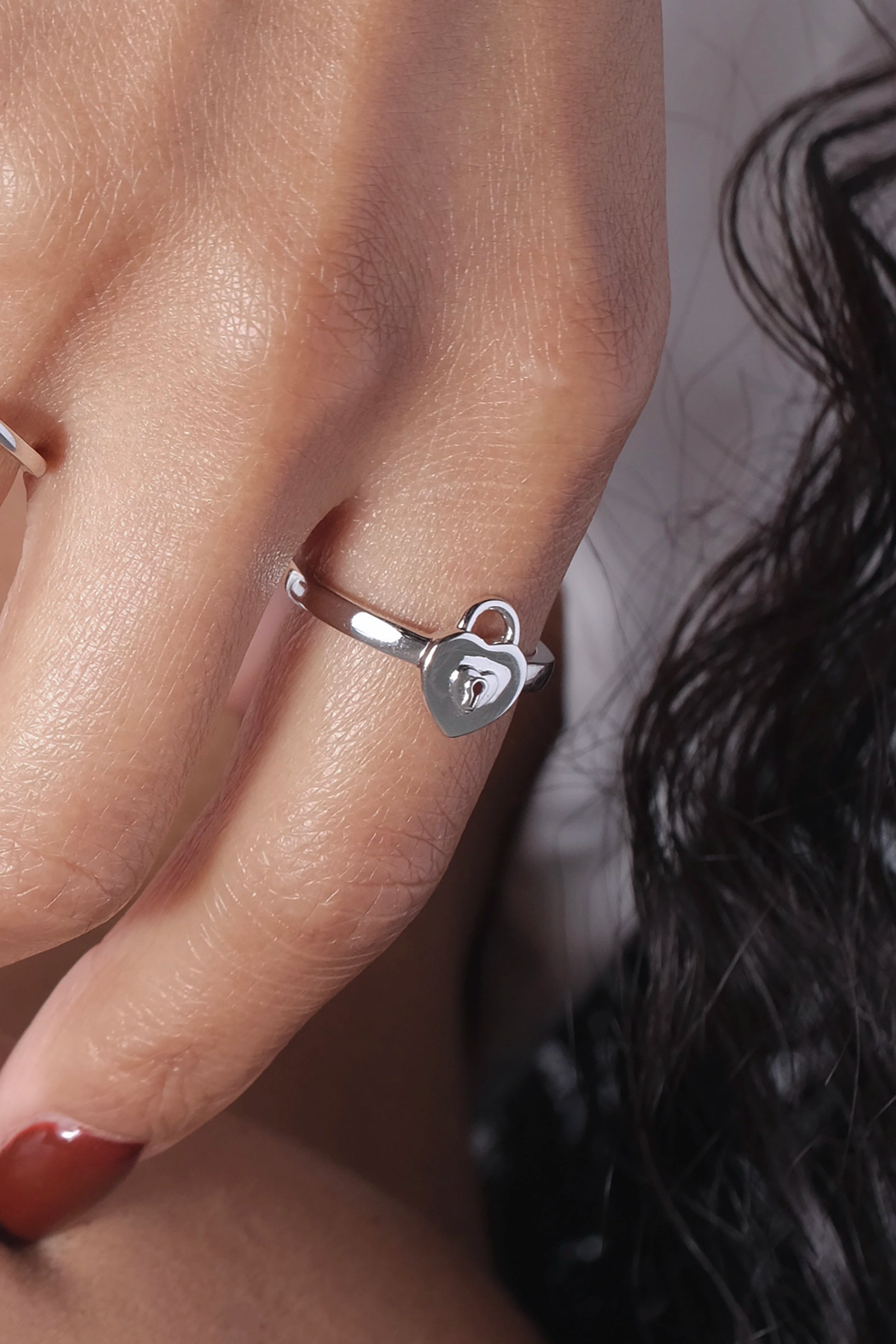 Silver Heart Lock Ring - cream