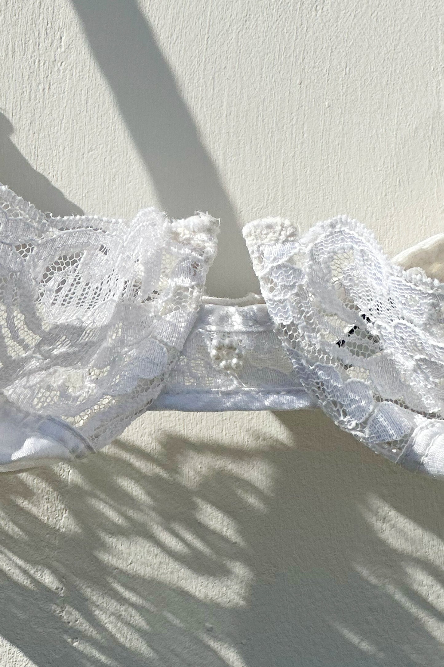 Christian Dior Intimates, White Lace Bra, 90s, 34B, Vintage Lingerie