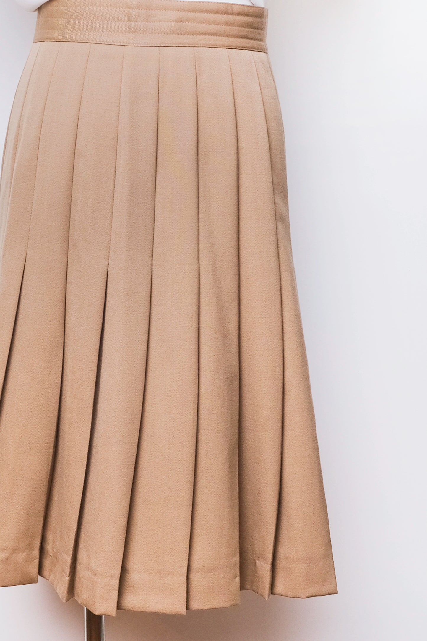Harvé Benard Ltd Khaki Pleated Wool Skirt US 4, 90's