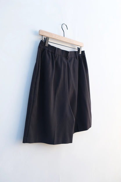 90s Black Shorts, Pleated Stretch Waistband, Size US 10 Sag Harbor