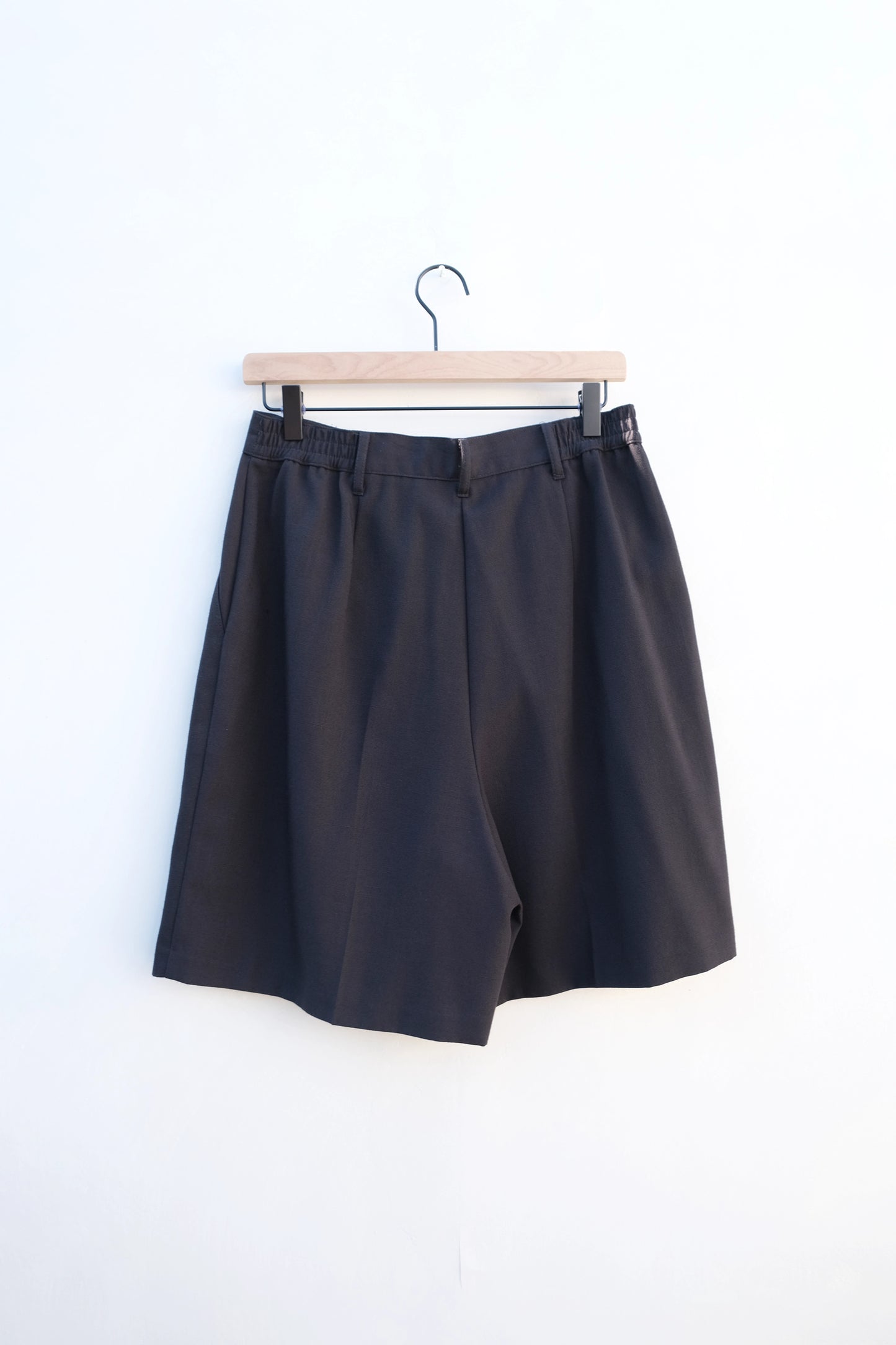 90s Black Shorts, Pleated Stretch Waistband, Size US 10 Sag Harbor