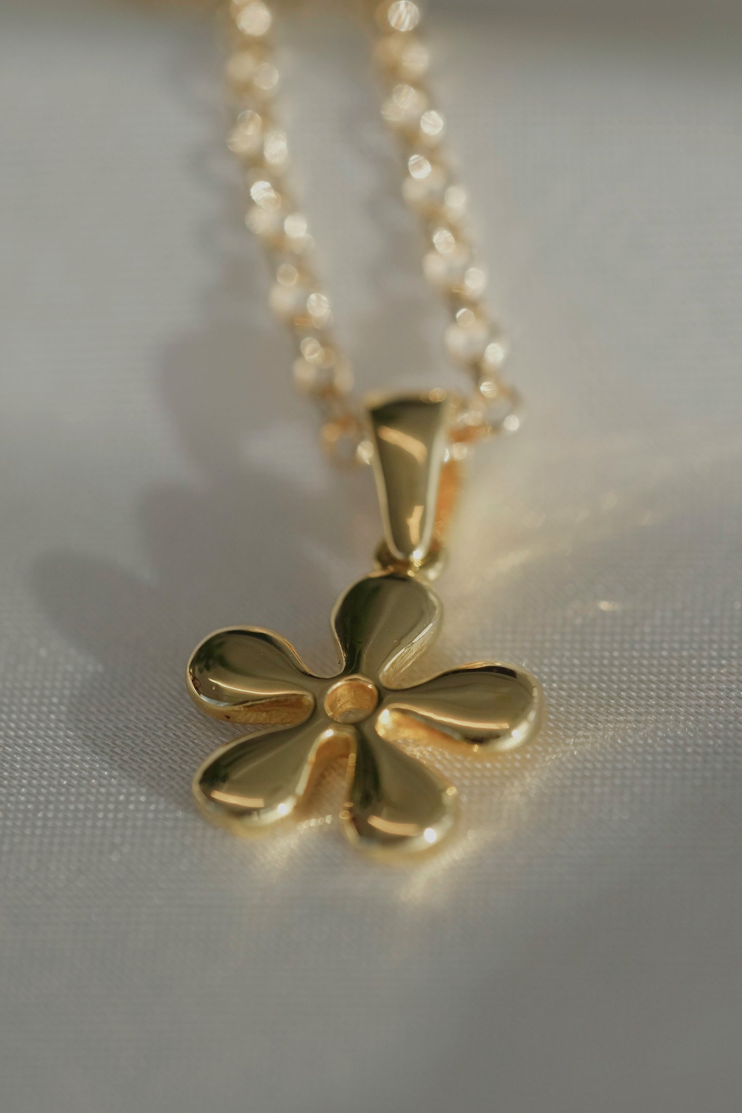 70's daisy charm gold-filled sterling silver