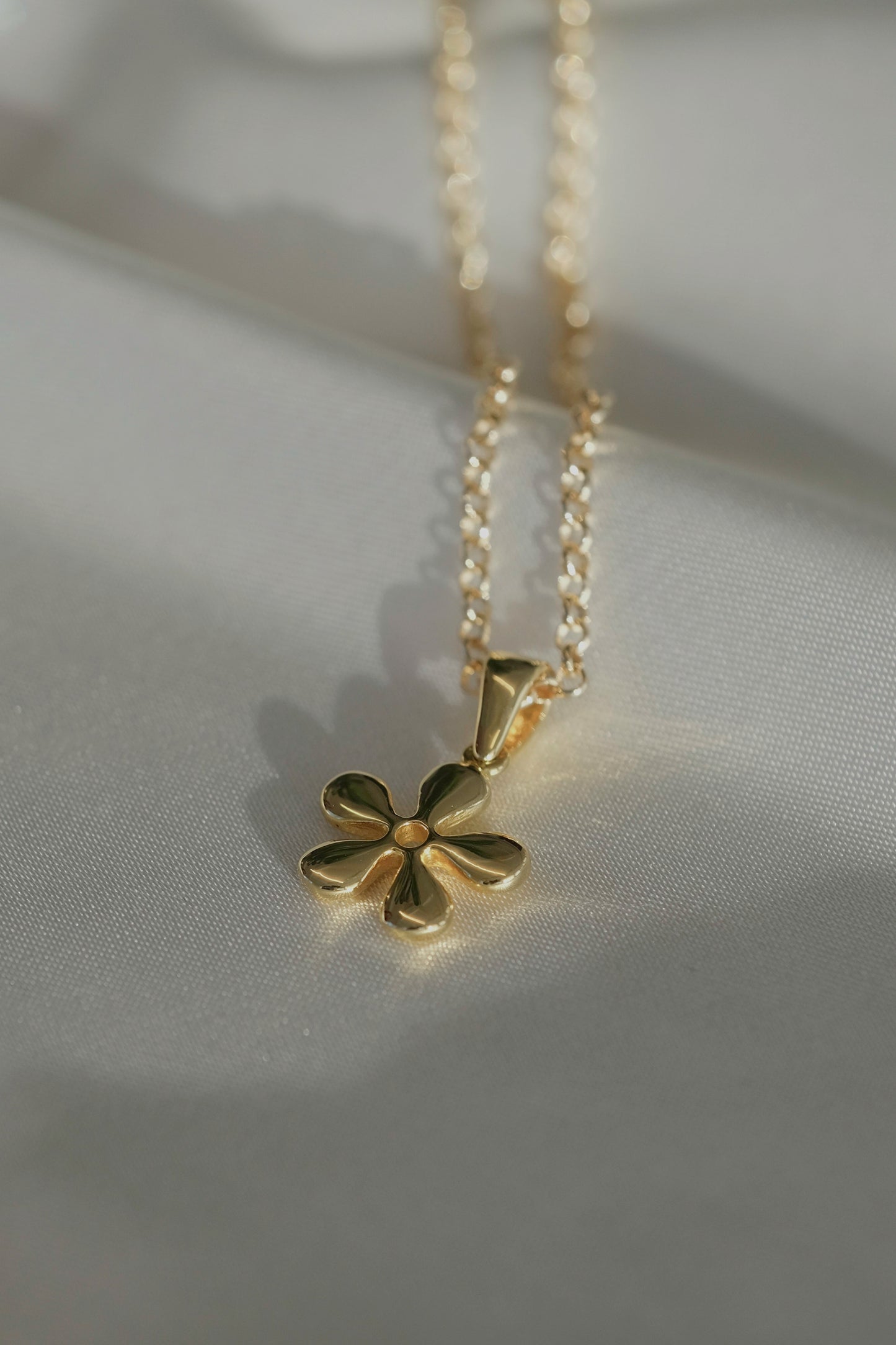 70's daisy charm gold-filled sterling silver necklace